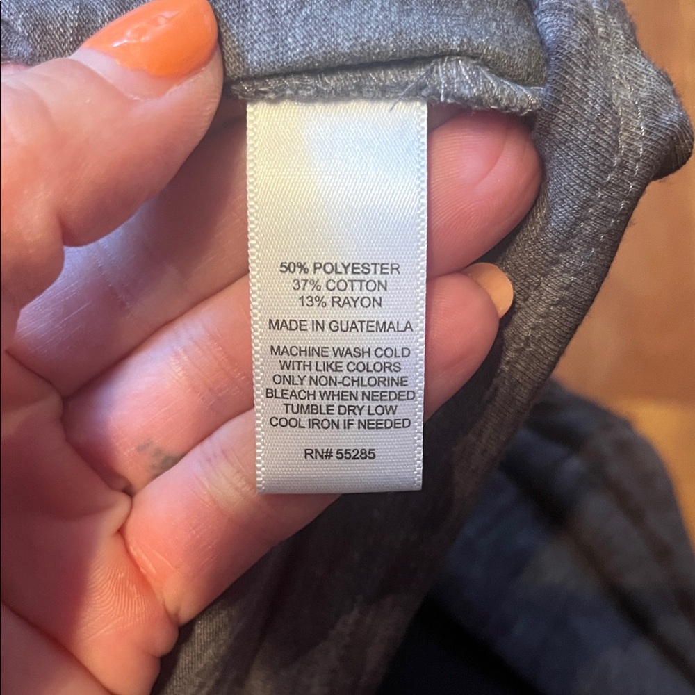 New Gray V-Neck cold shoulder express Women's Top - Picture 10 of 13